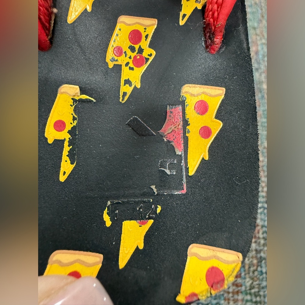Reef Kids Red and Black Flip Flops with Pizza Print, Size 11/12 - Picture 5 of 5